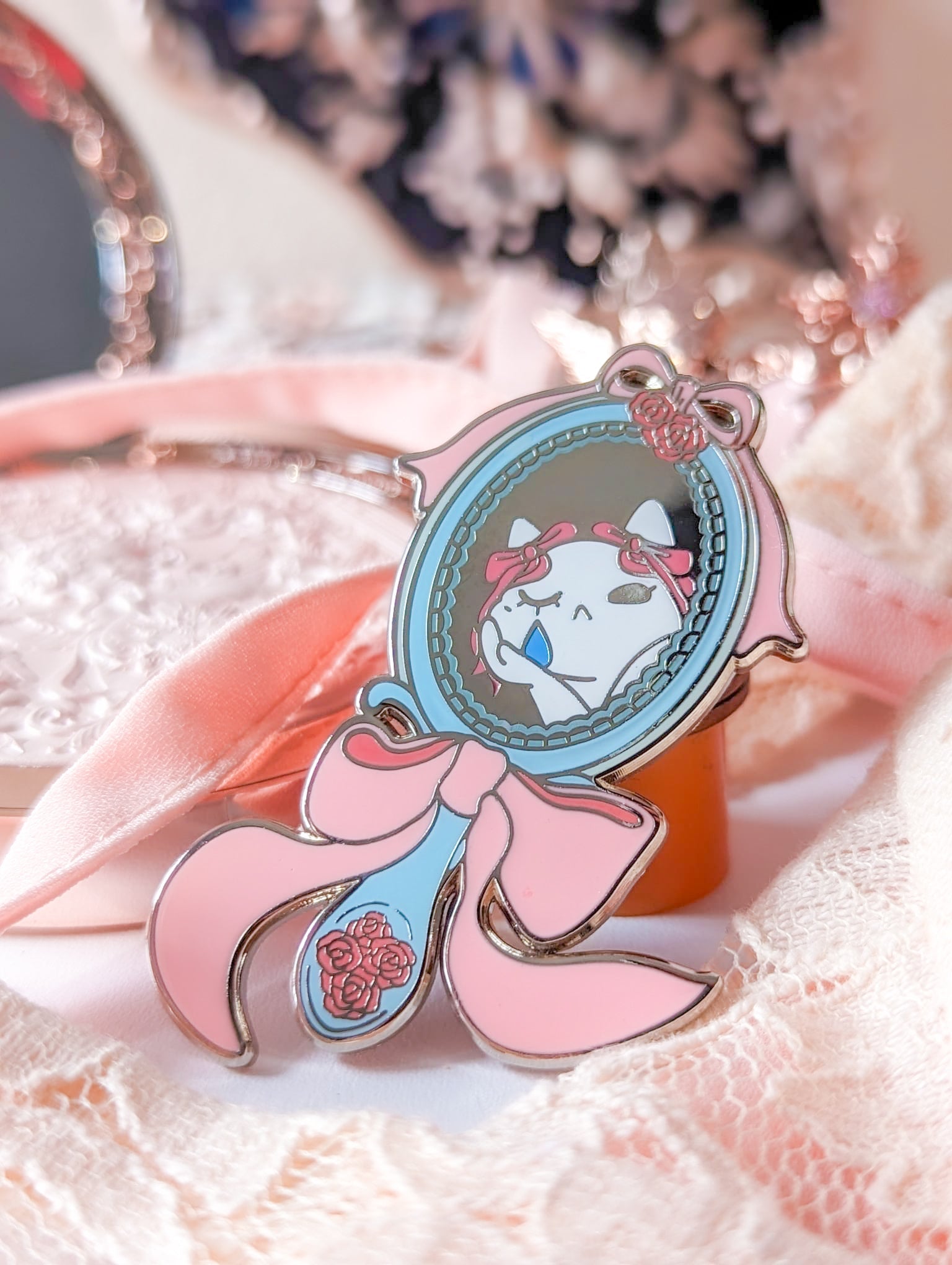 🎀 So Coquette 🎀 - Vintage Mirror Enamel Pin - CrybabyCat Studio